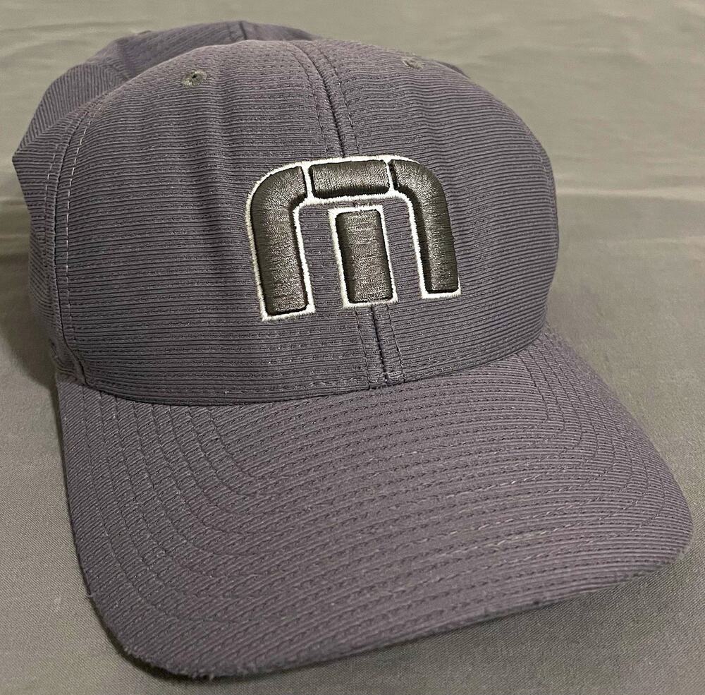 TravisMathew Mens L-XL Gray Flexfit Golf Hat Embossed Logo Fitted Cap